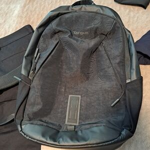 Targus back pack